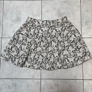 Women’s Chloe K Butterfly/Floral Skirt - Size Small - Black, white, grey